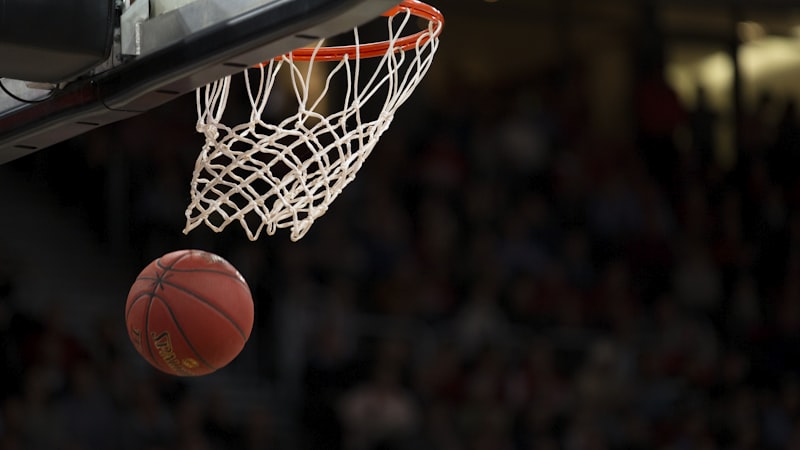 NBA季后赛篮球比赛现场直播画面